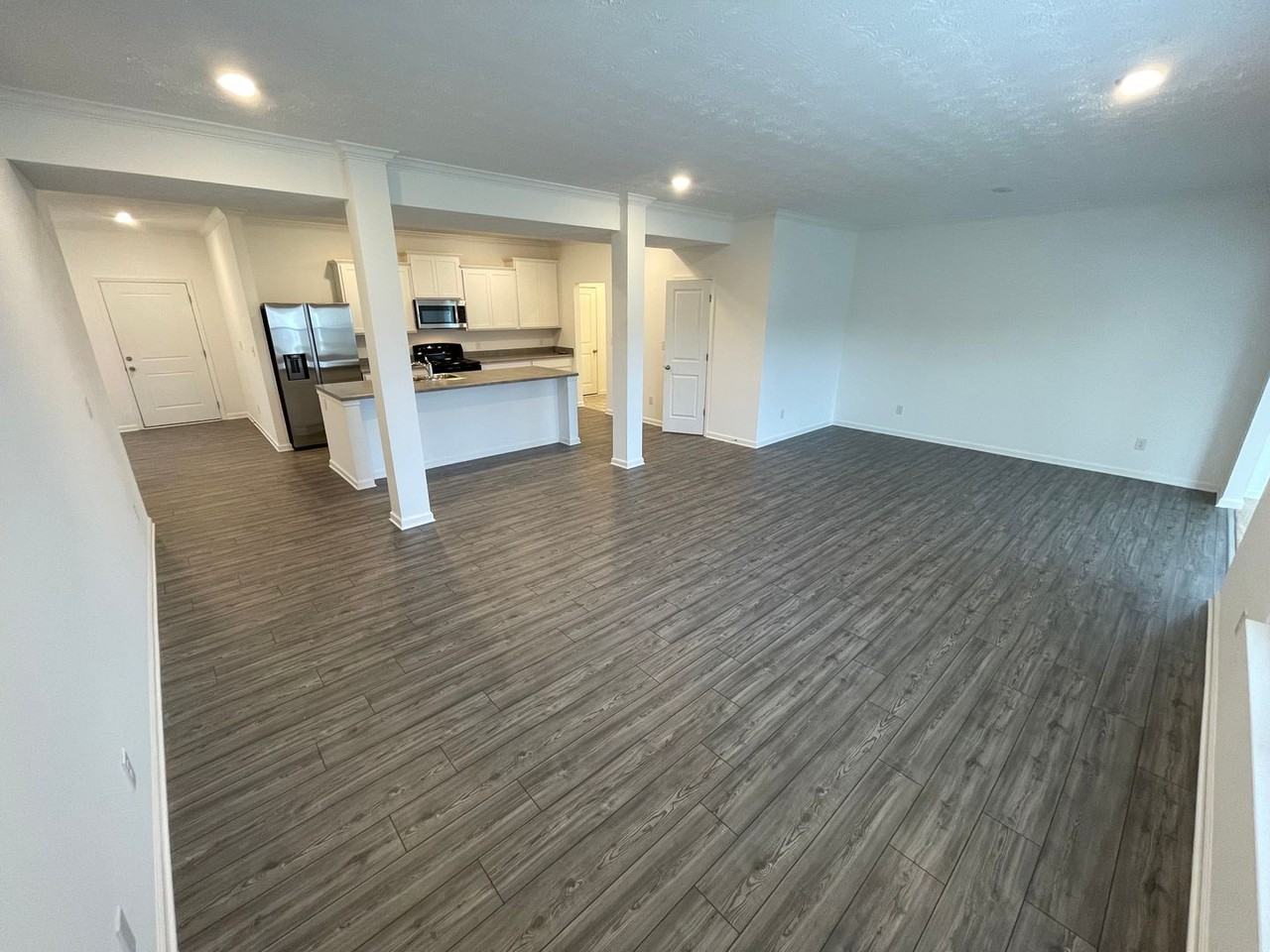 16915 Meander Way - Photo 5 of 30