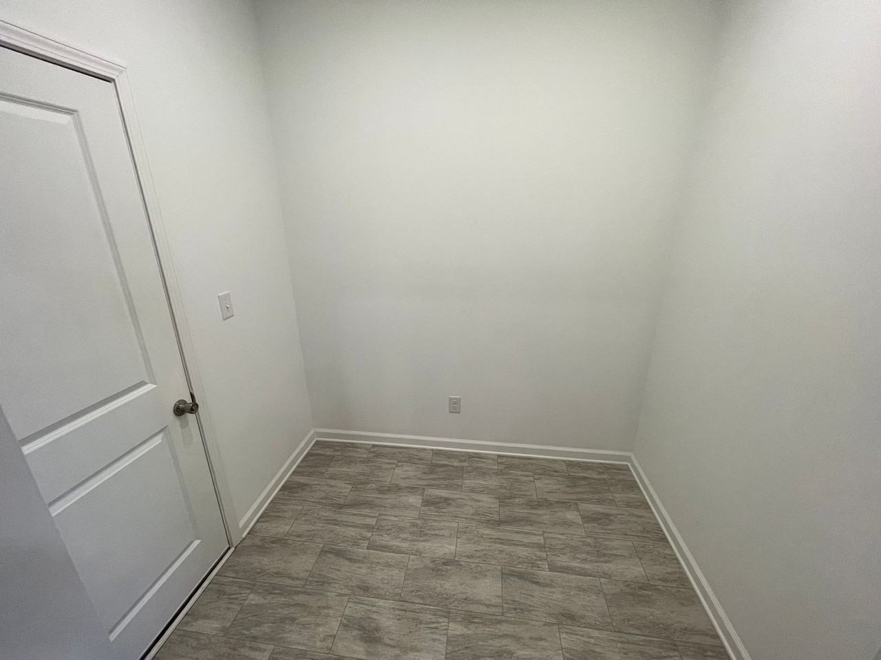 16915 Meander Way - Photo 7 of 30