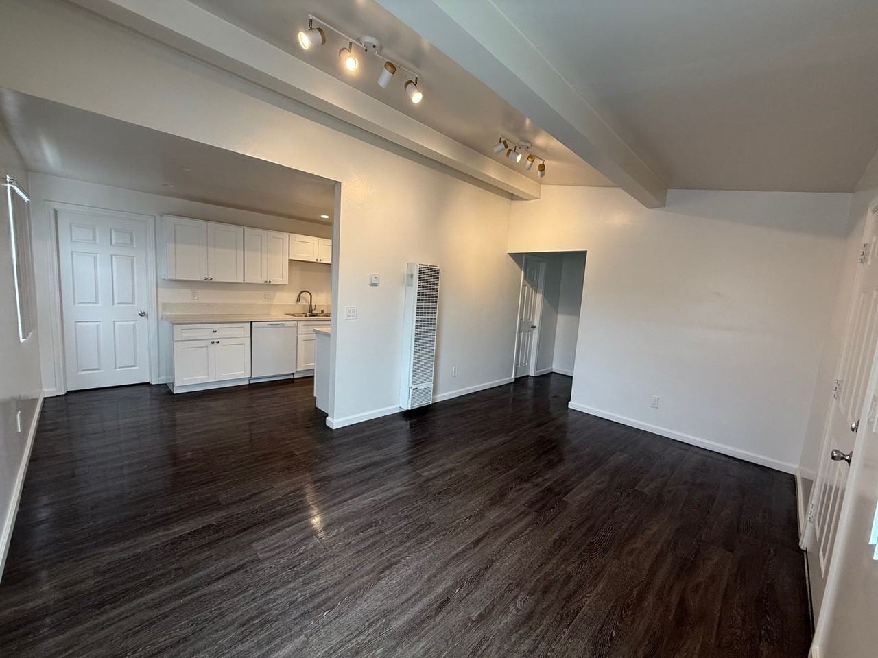 5245 La Jolla Mesa Dr - Photo 2 of 7