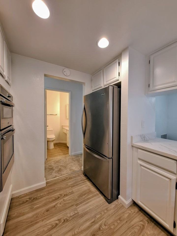 14575 S Bascom Ave - Photo 2 of 49
