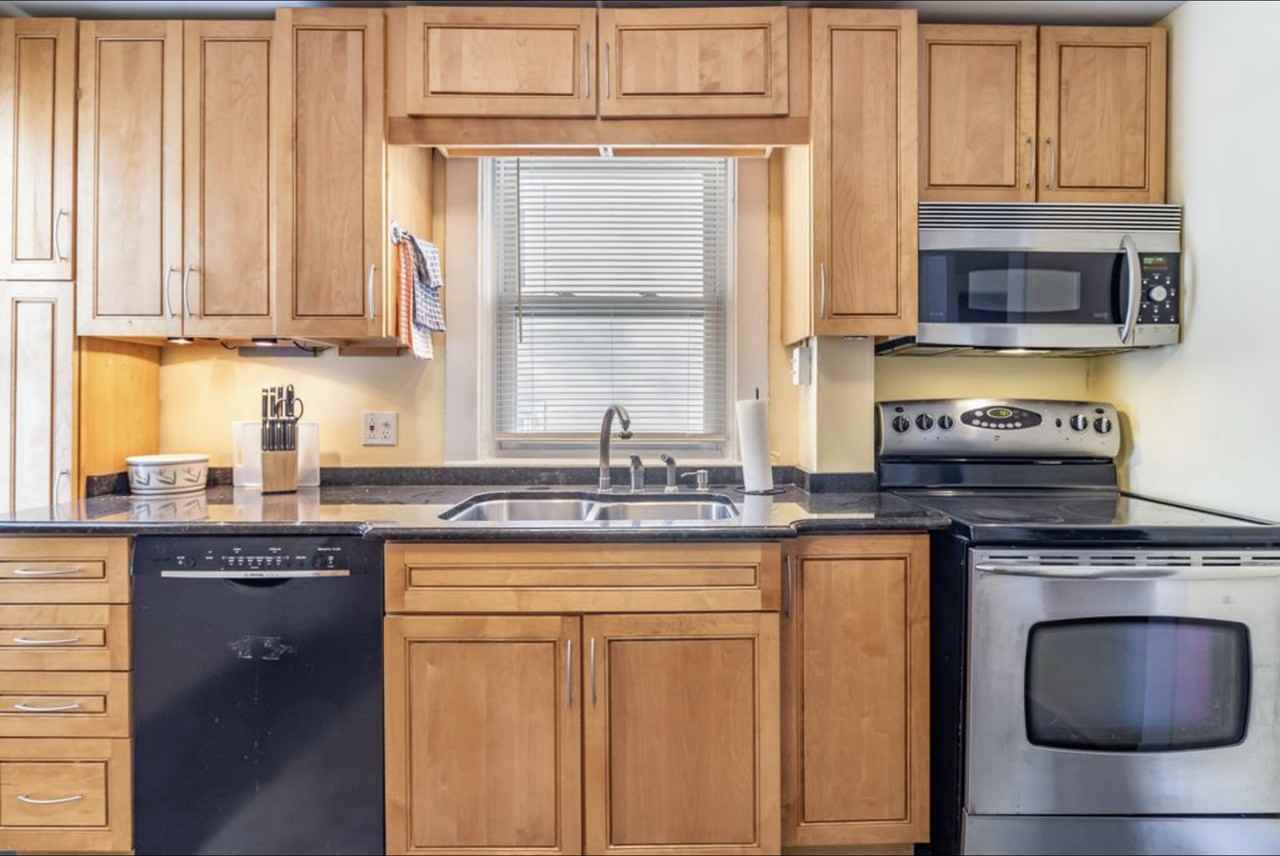 87 Cumberland St #1 - Photo 5 of 11