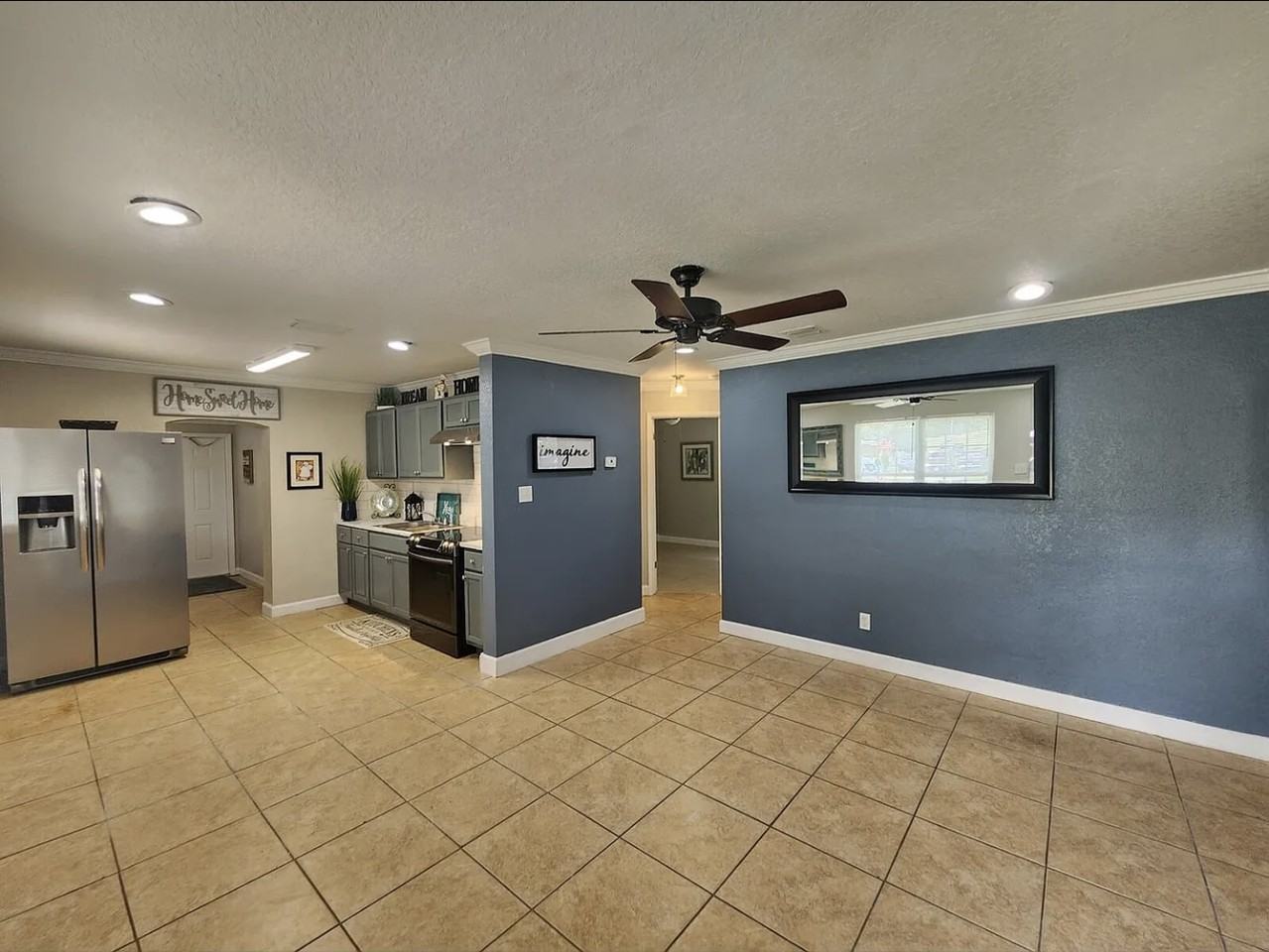 3409 Sloan Rd #2 - Photo 2 of 9