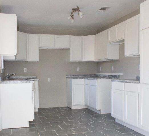 1550 Houston St #NA - Photo 2 of 7