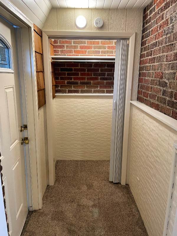 2470 York Rd #4 - Photo 7 of 23