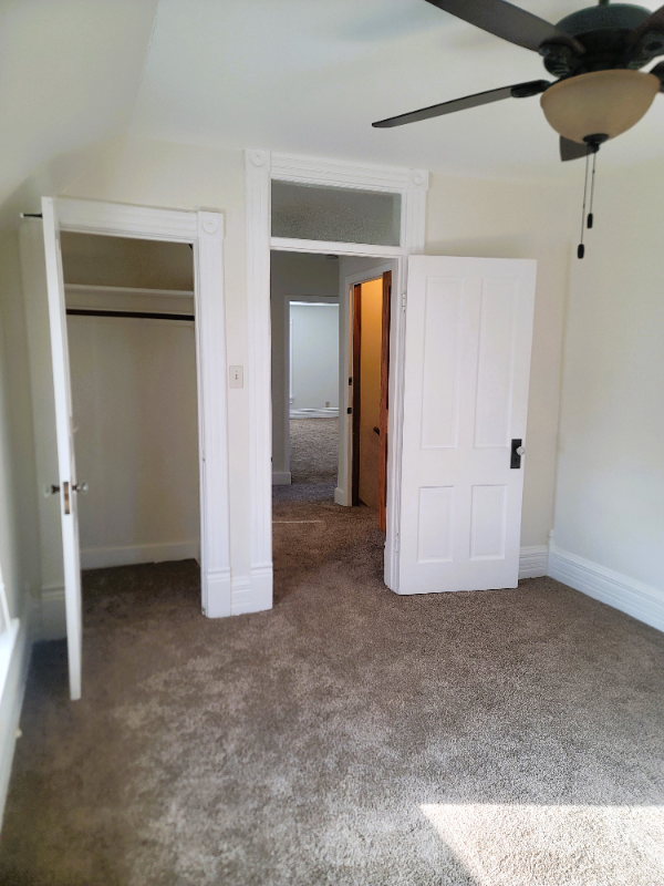 846 Glenview Ave #846 - Photo 3 of 20