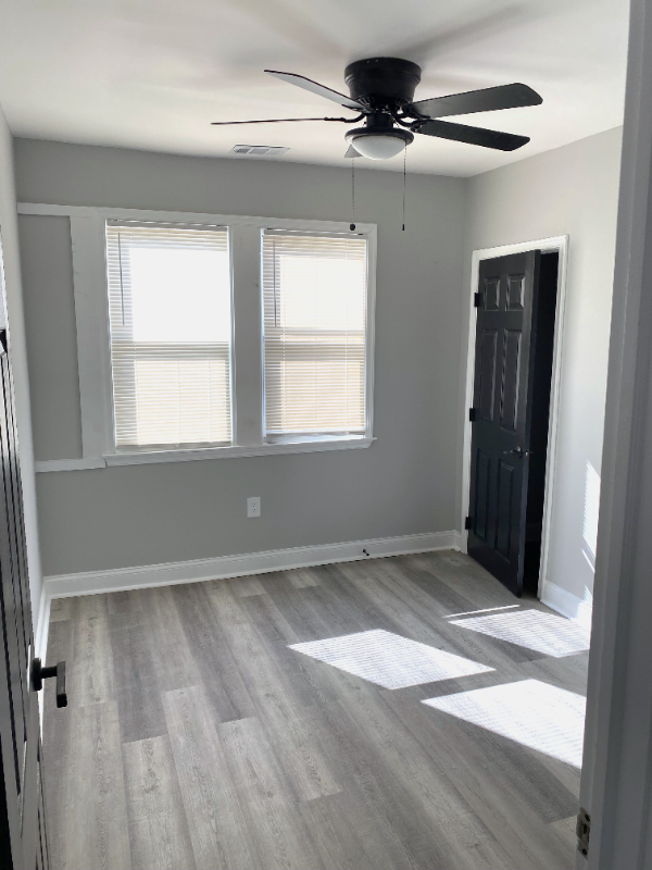 4310 Ridgewood Ave - Photo 3 of 7