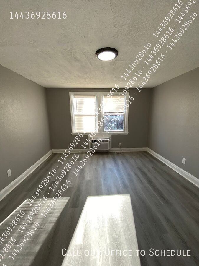 2607 Fairview Ave #C - Photo 2 of 12