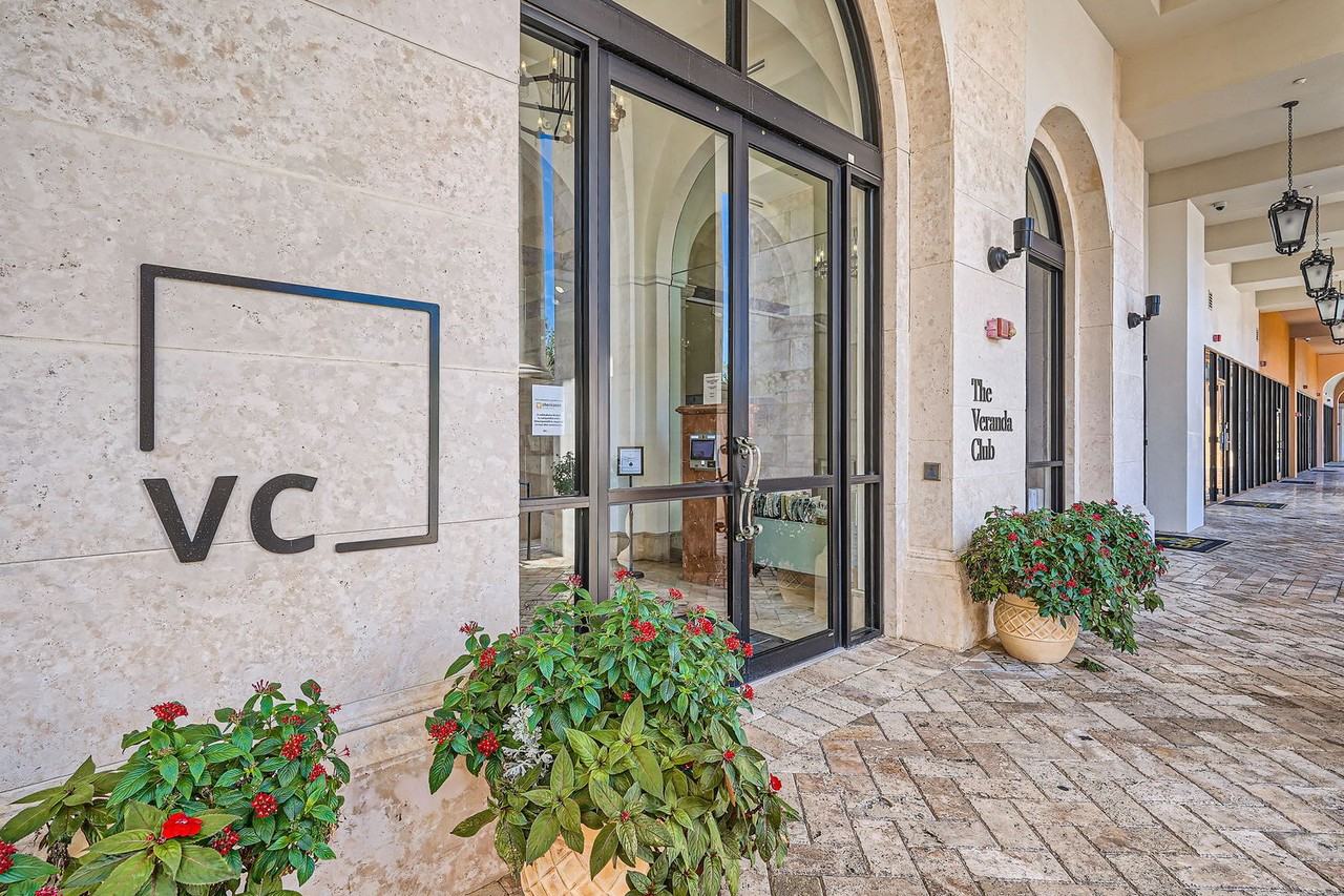 Veranda Club - Photo 6 of 31