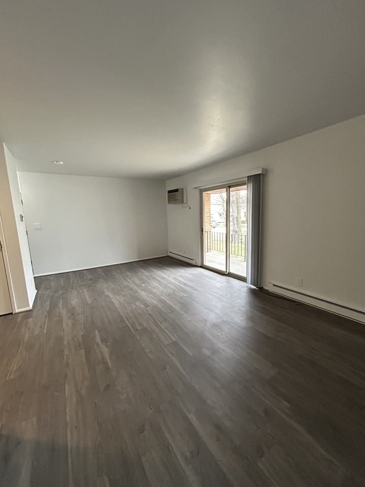 741 North Macomb Street - Photo 3 of 13