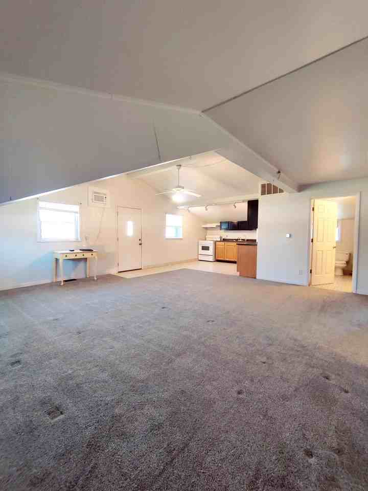 882 / 6738 Pavillion Rd, Yorkville - Photo 2 of 12