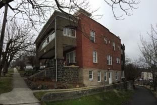 "I Building" Washington Court - Photo 1 of 1