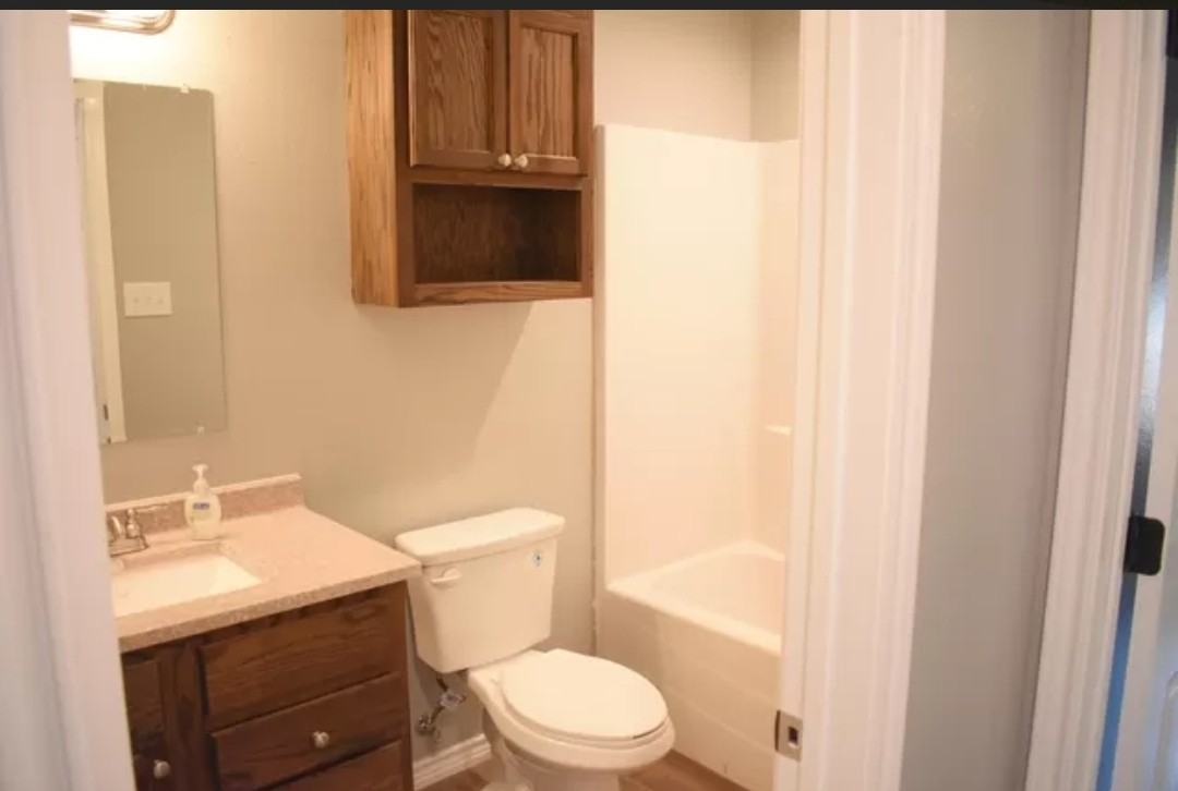 218 Parrott Drive - Photo 5 of 27