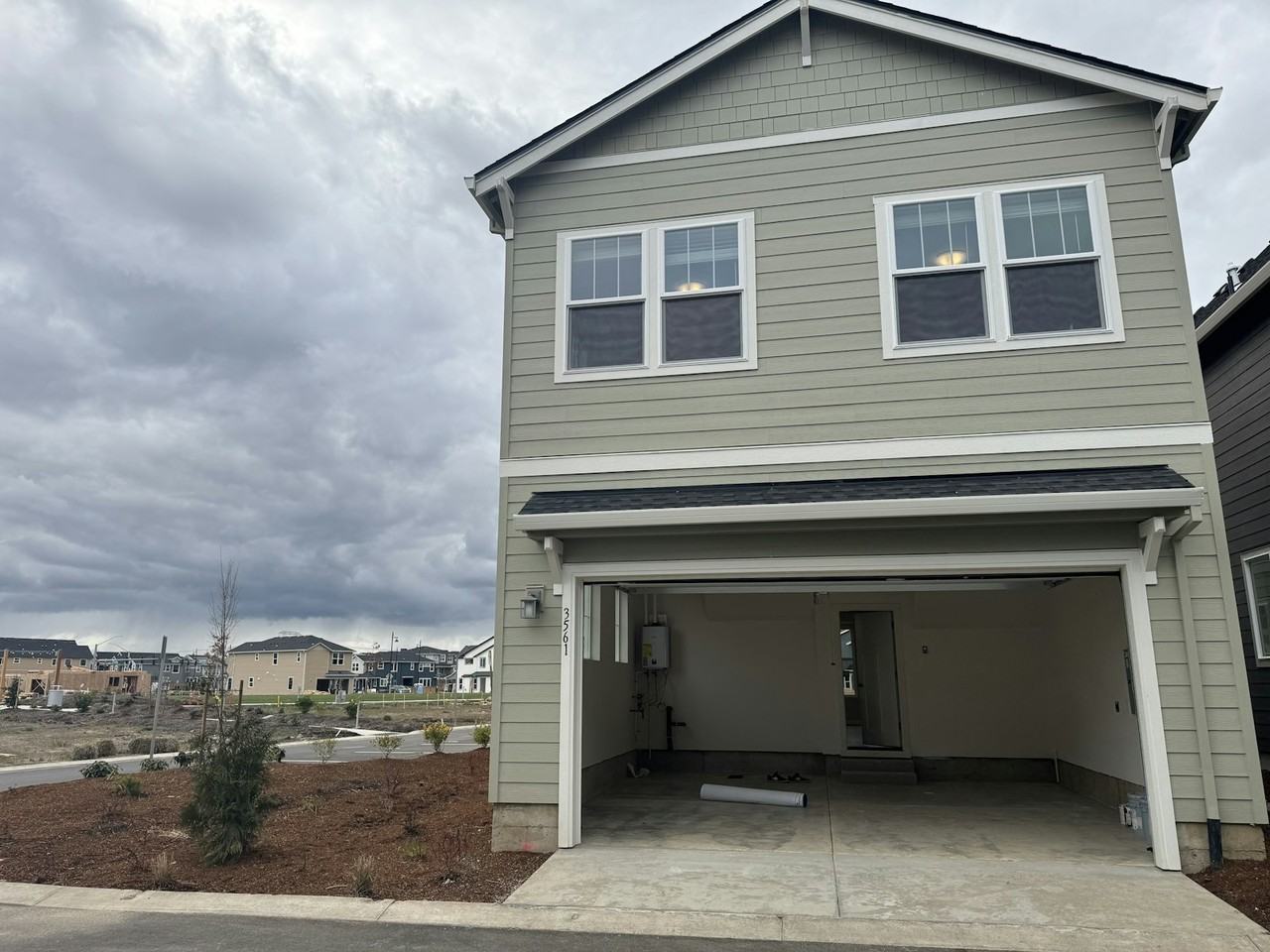 3561 SE Salal Ln - Photo 4 of 21