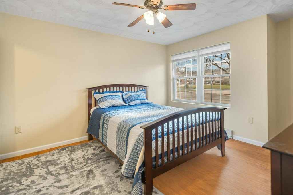 602 West Seneca Street - Photo 6 of 10