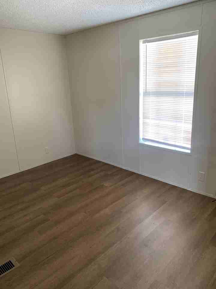 1001 West Verdine Street - Photo 3 of 5