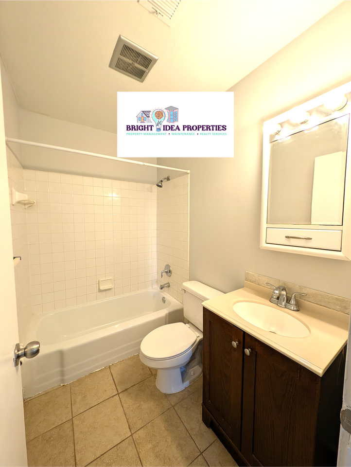 5940 East River Road - Photo 5 of 15