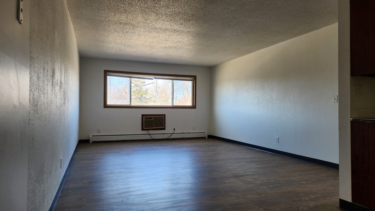 1842 14th St S - Photo 3 of 23