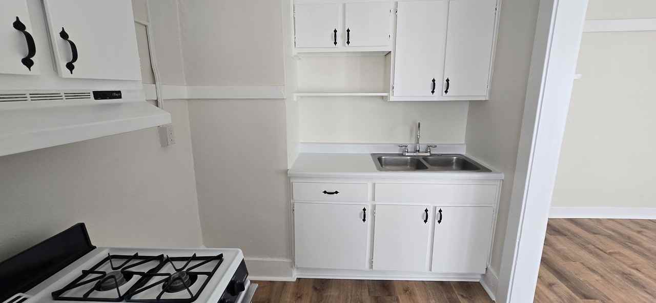 629 Pine Ave. - Photo 6 of 14