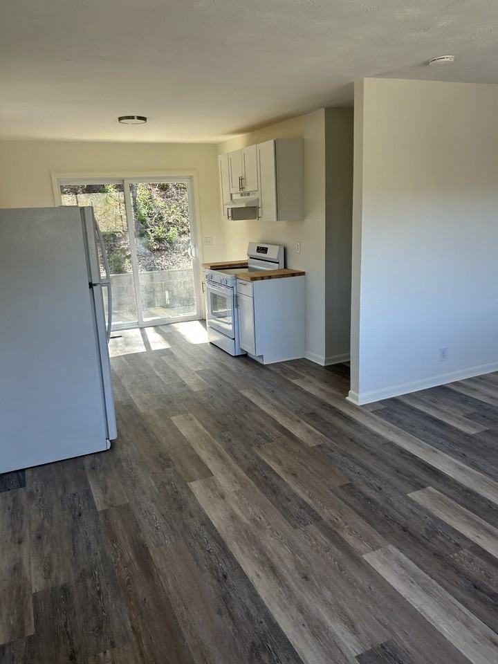 3310 Easton Avenue #B - Photo 2 of 17