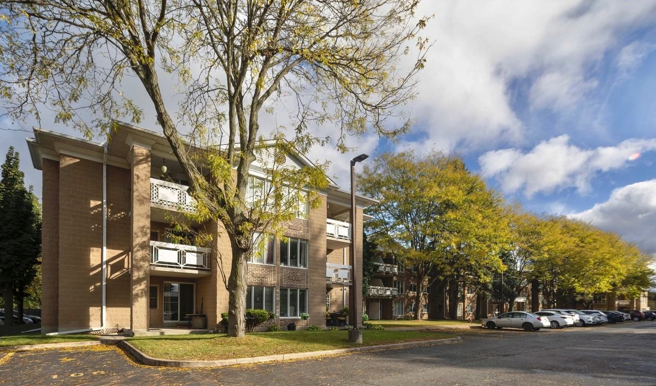 6305 Dunn St - Photo 3 of 12