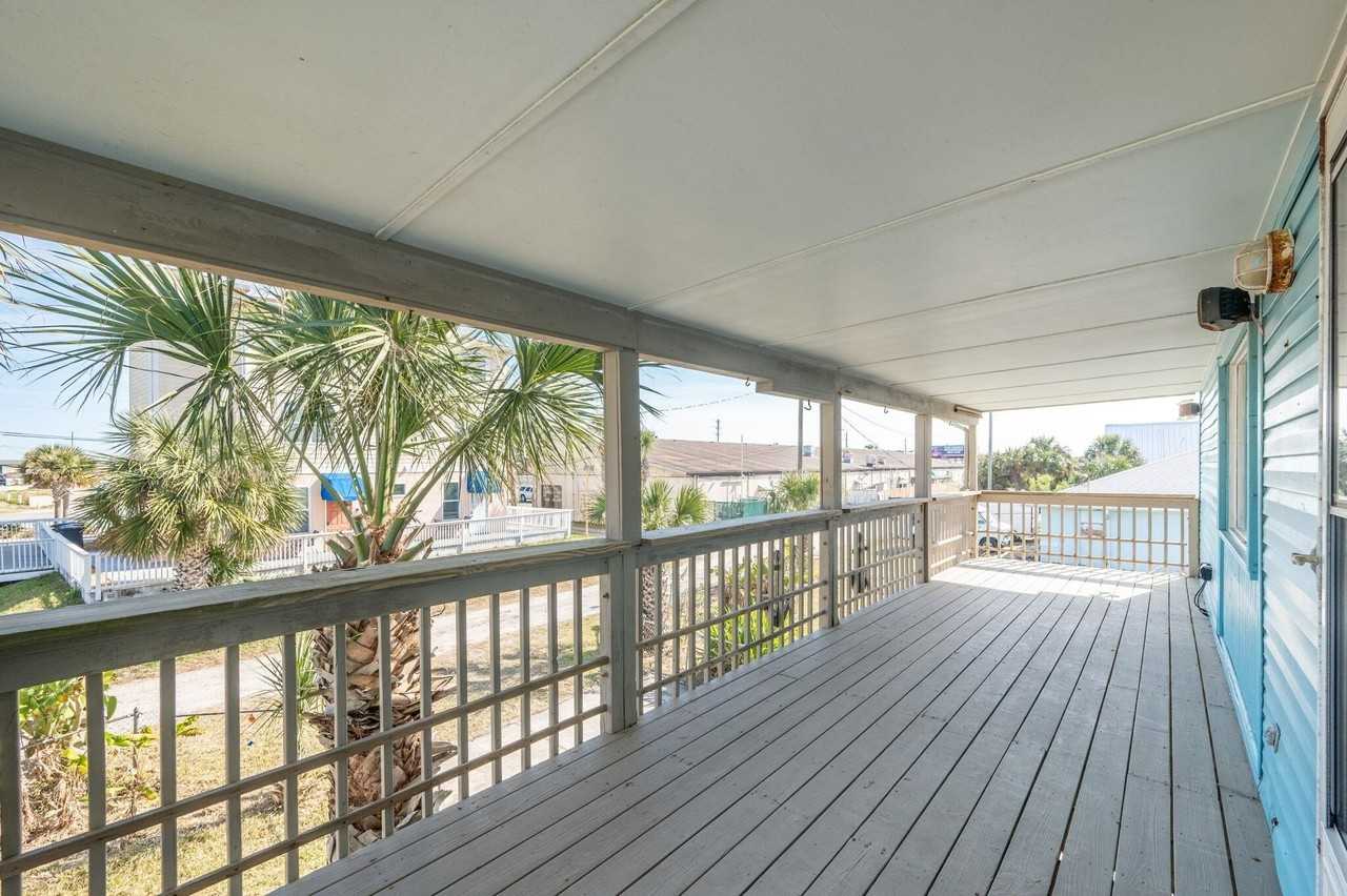 6909 Richards Pl - Photo 5 of 39