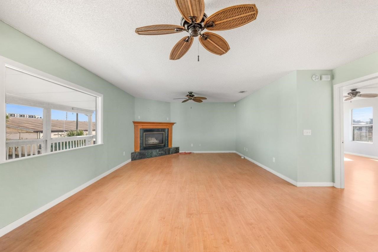 6909 Richards Pl - Photo 7 of 39