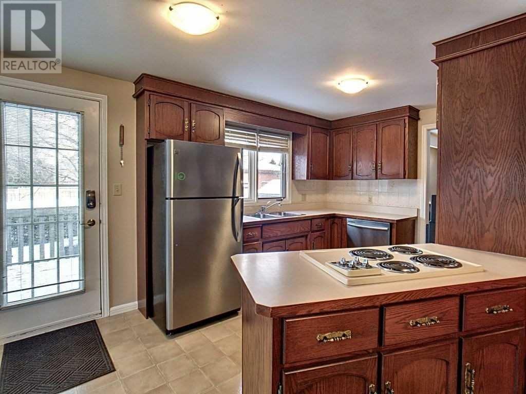 28 Yewholme Dr #A - Photo 2 of 14