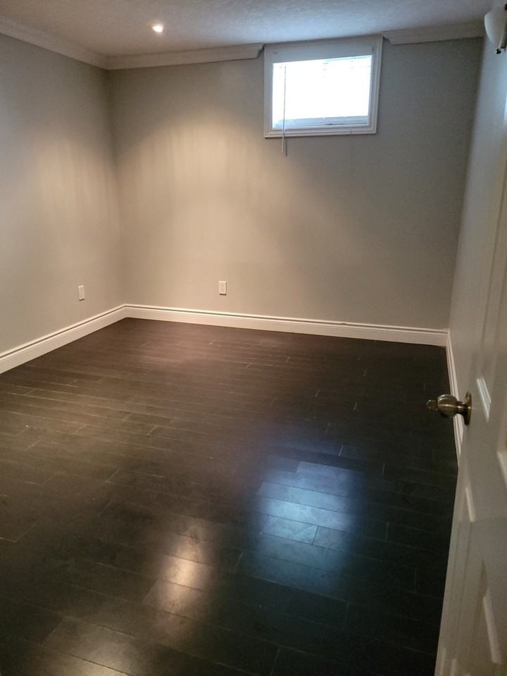 77 Alma St N #NA - Photo 3 of 11