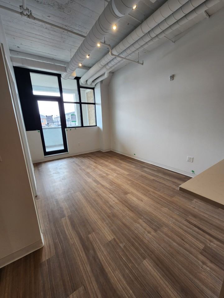 120 Huron St #113 - Photo 6 of 19