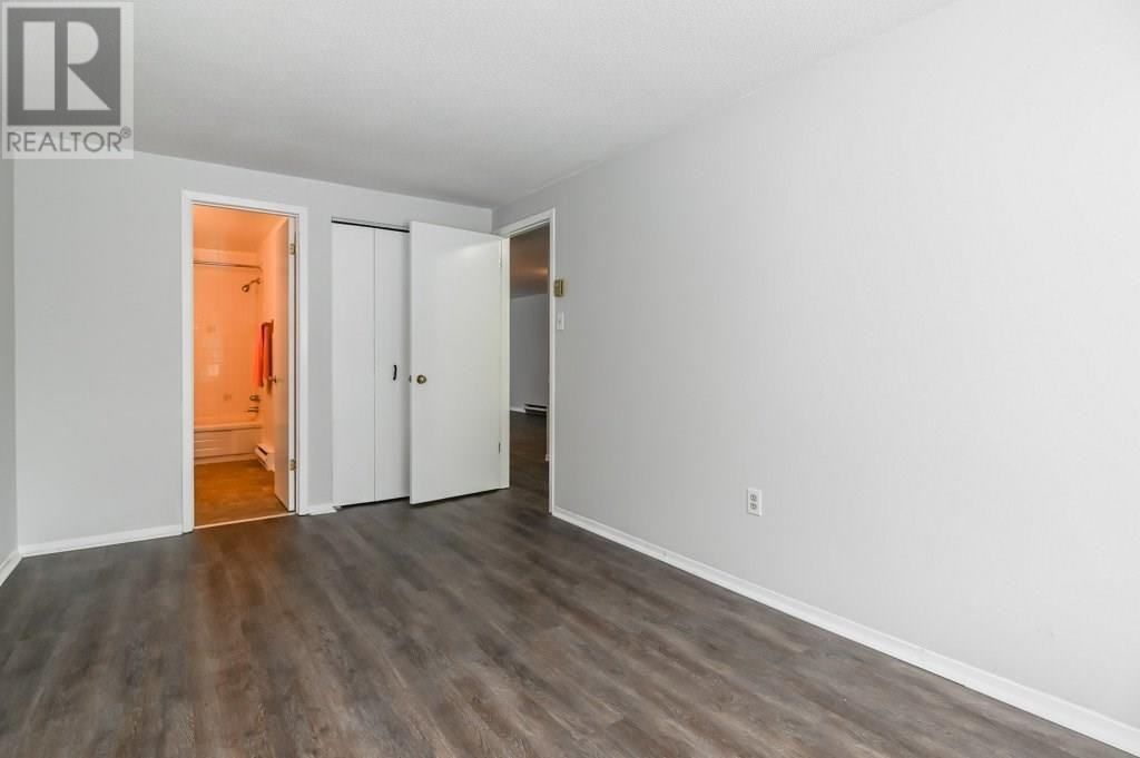 706 Scottsdale Dr #1 - Photo 3 of 21
