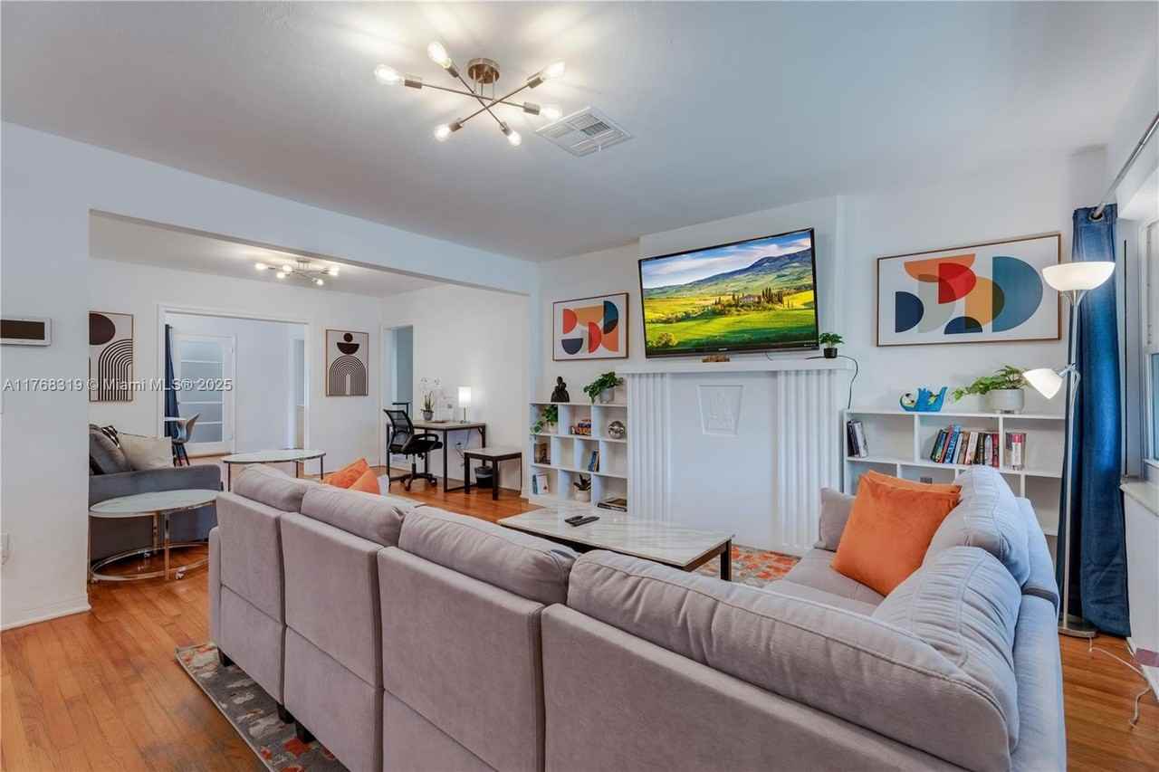 820 Sw 26th Rd - Photo 5 of 25