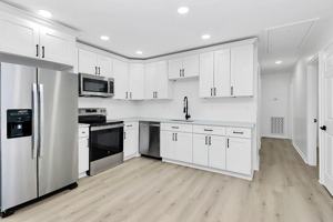 featured image of Ivanhoe Pl