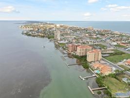 featured image of 201 W Capricorn Dr