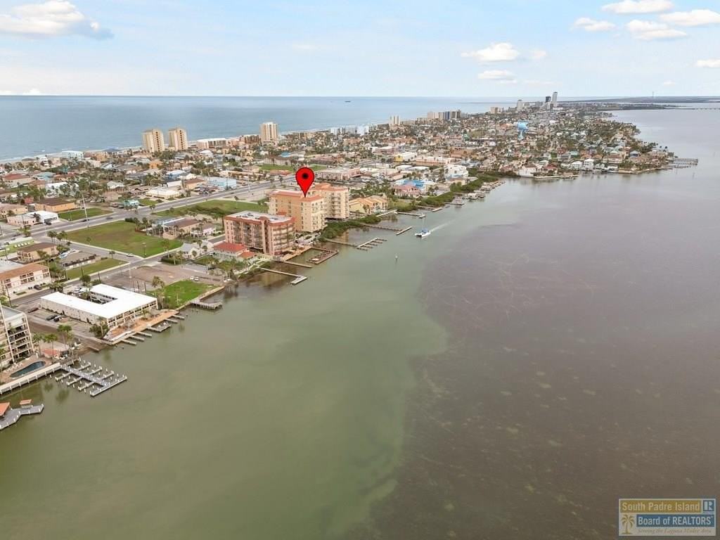 201 W Capricorn Dr - Photo 2 of 19