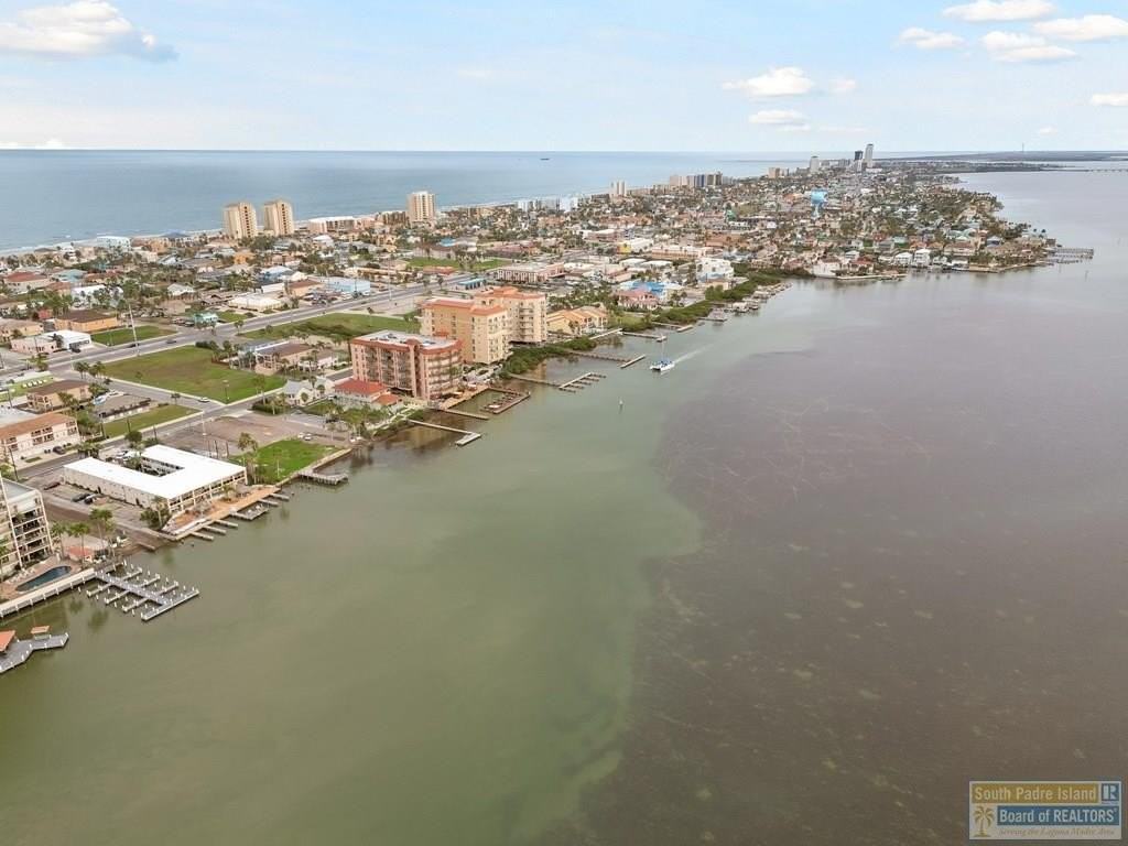 201 W Capricorn Dr - Photo 3 of 19