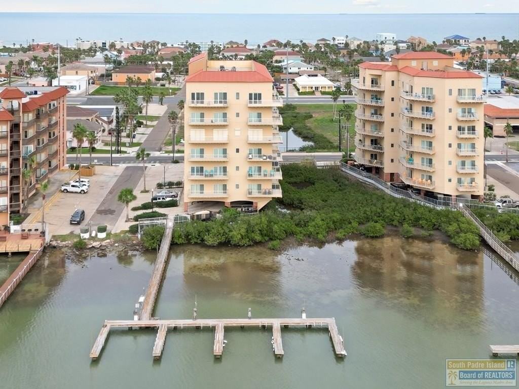 201 W Capricorn Dr - Photo 4 of 19