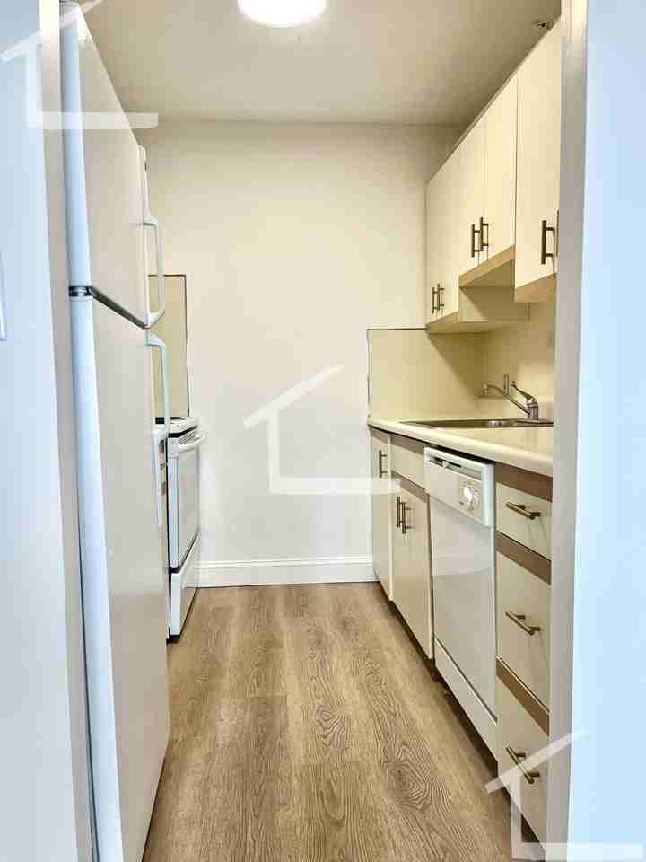 270 Babcock St #4 - Photo 2 of 4