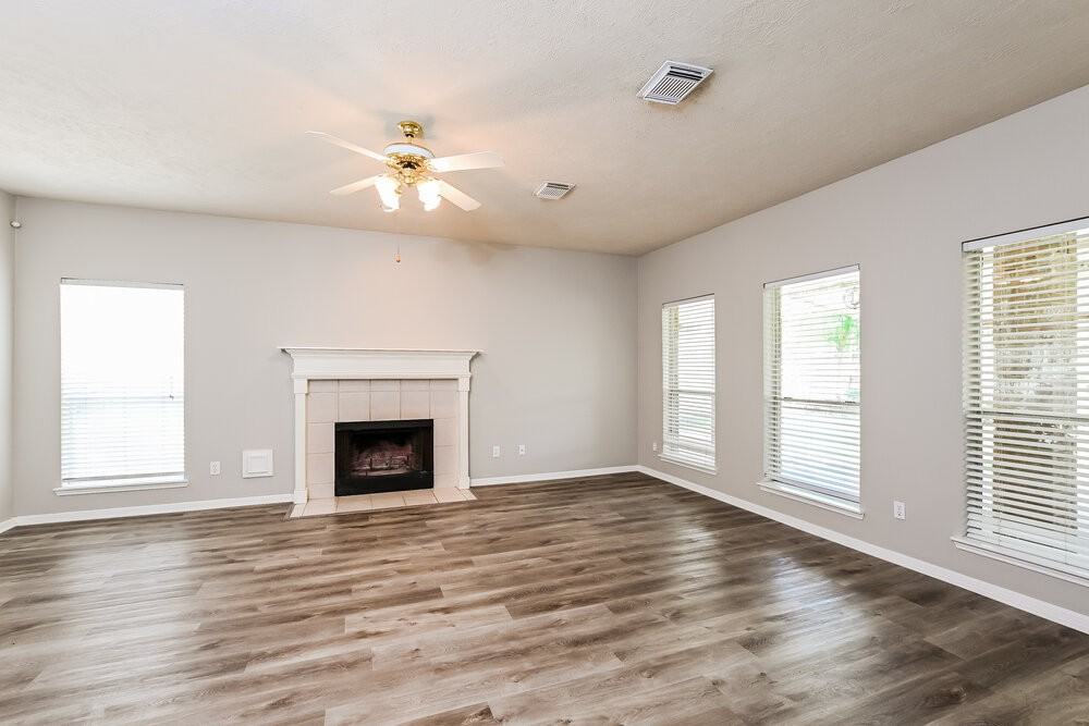 2634 Vermillion Rd - Photo 4 of 17