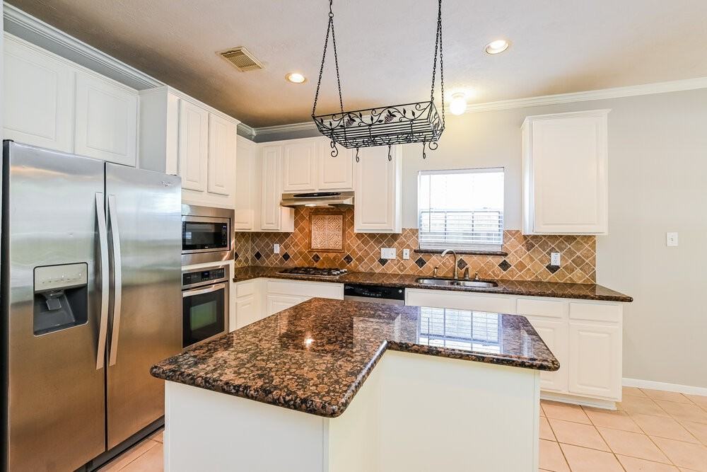 2634 Vermillion Rd - Photo 5 of 17
