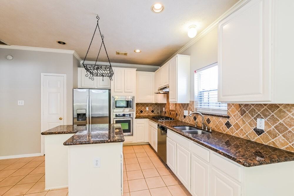 2634 Vermillion Rd - Photo 6 of 17