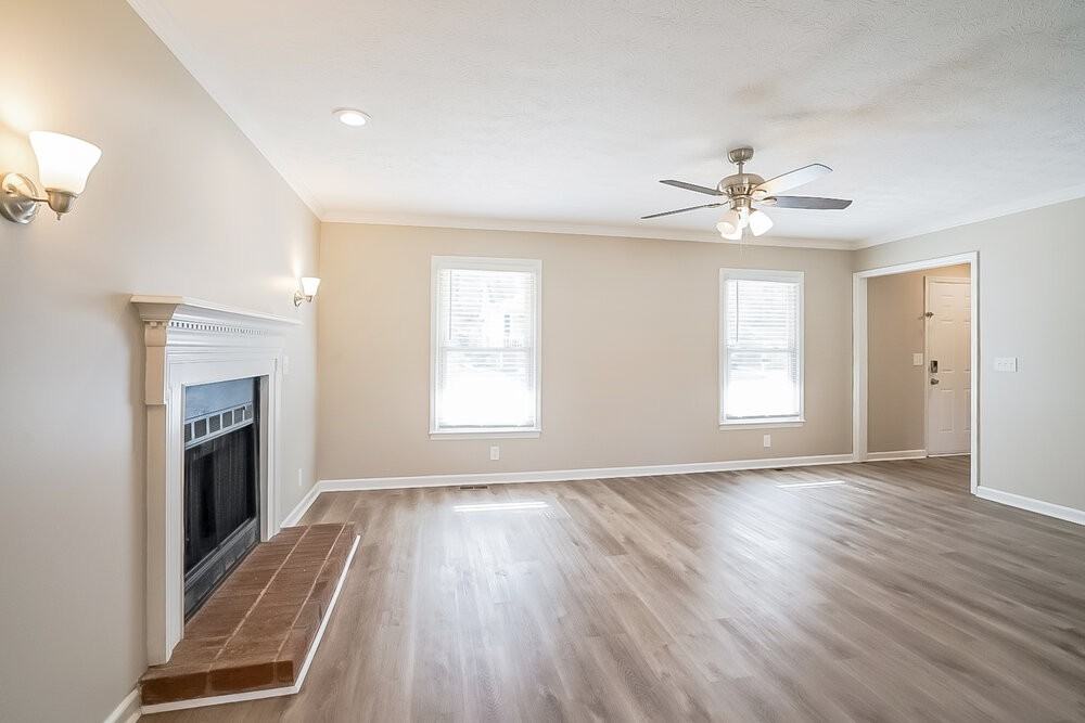 5428 Village Way - Photo 5 of 17