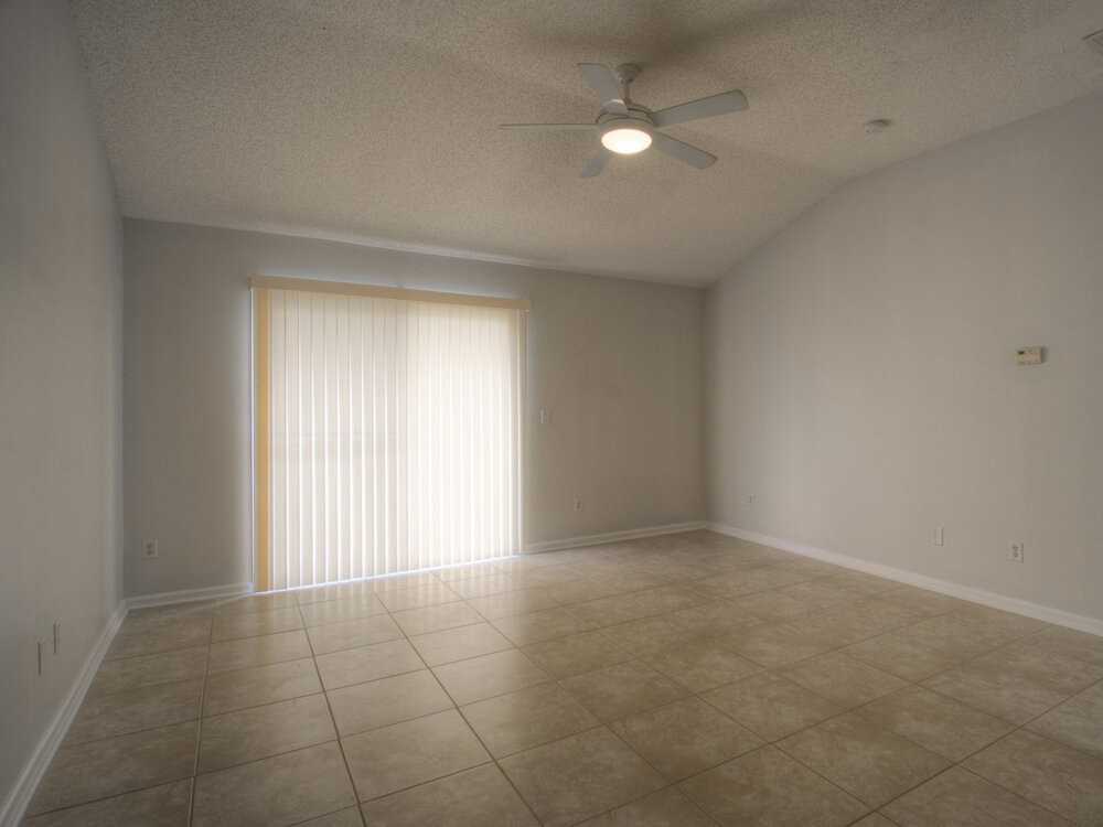 2916 Brittany Bluff Dr - Photo 2 of 15