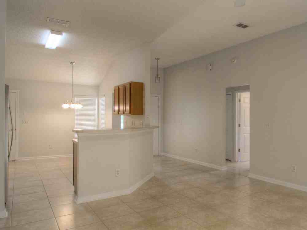 2916 Brittany Bluff Dr - Photo 3 of 15