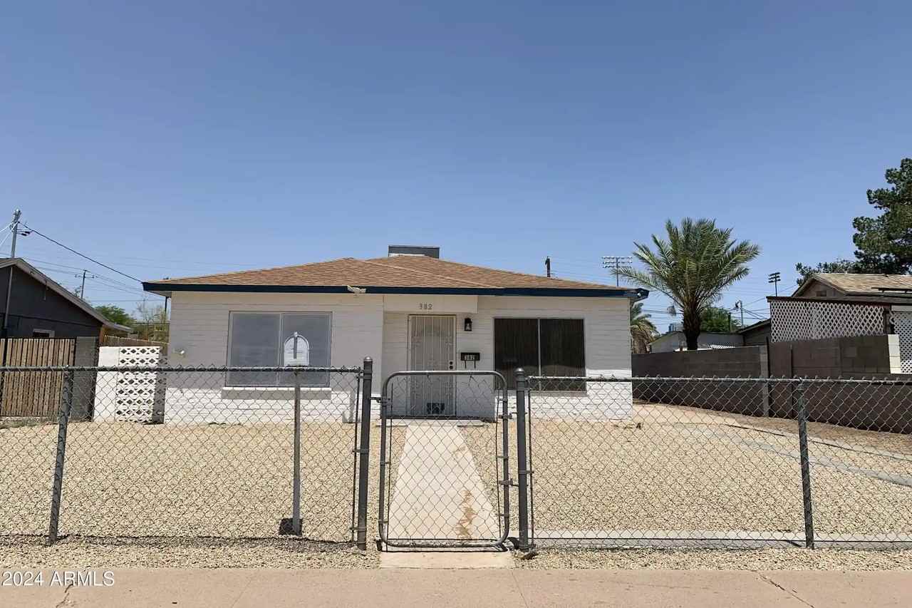 382 W Cocopah St - Photo 2 of 10
