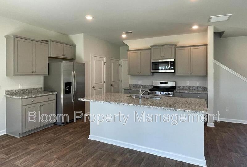 448 Cedarview Rd - Photo 2 of 34