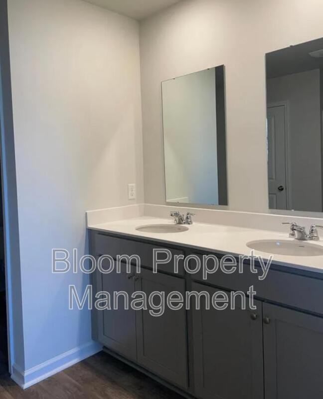 448 Cedarview Rd - Photo 6 of 34