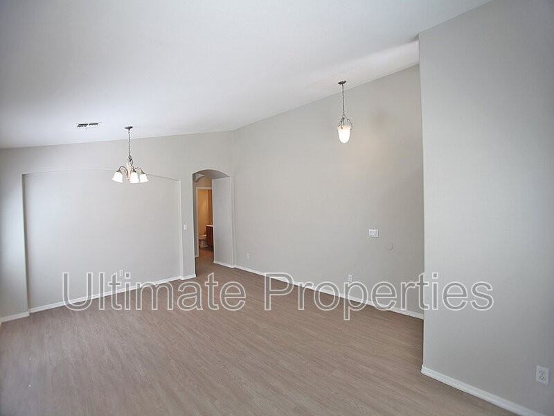 3339 W Maldonado Rd - Photo 2 of 13