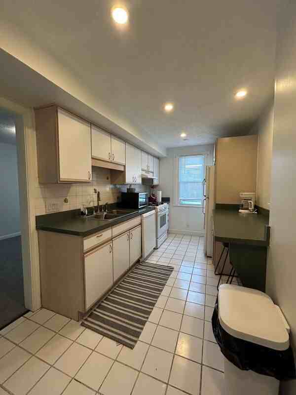 4056 Northfield Rd - Photo 3 of 21