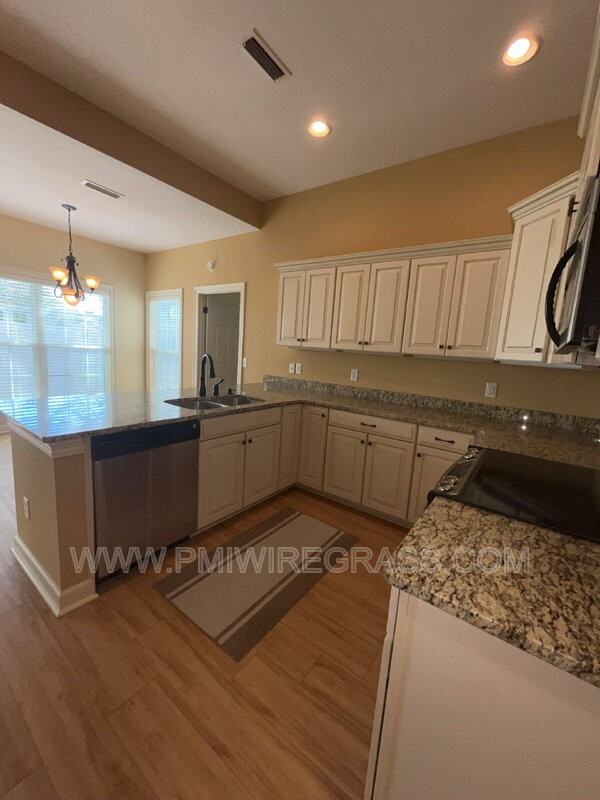 306 Hidden Creek Cir #1 - Photo 5 of 50