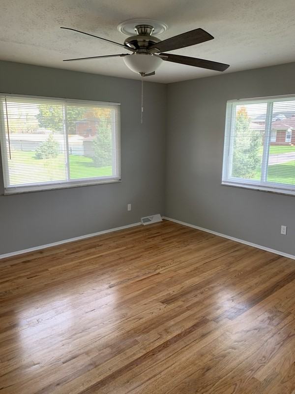 303 Kenridge Rd - Photo 2 of 3